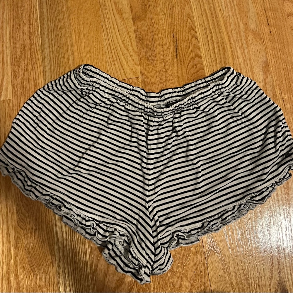 Womens American eagle flowy shorts
